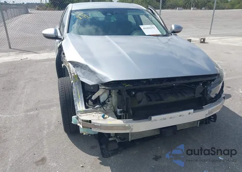 2019 Honda Accord Lx z USA, uszkodzony, nr VIN 1HGCV1F11KA078693